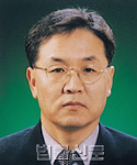 박충성    