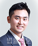 김철웅    