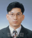 김태윤     사진