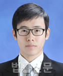 김태헌     사진