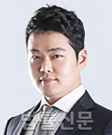 조웅규     사진