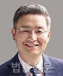 김한근     사진