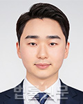 김현욱    