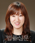 김현정     사진