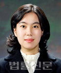 김현정     사진