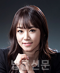 김현정     사진