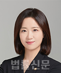 김현휴    