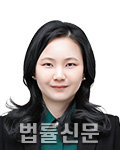 김현지     사진