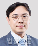 김효언    