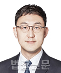 김희웅    