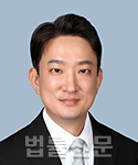 나욱진    