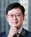 류호근    