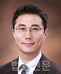 문윤식    