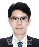 문재욱    