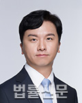 문학준    