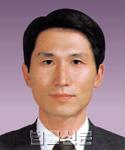 문형철    