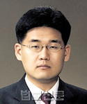 문형철    