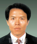 민오기    