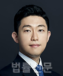 민지홍    