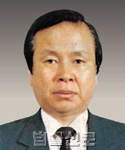 박남룡     사진