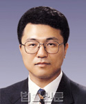 박영일    